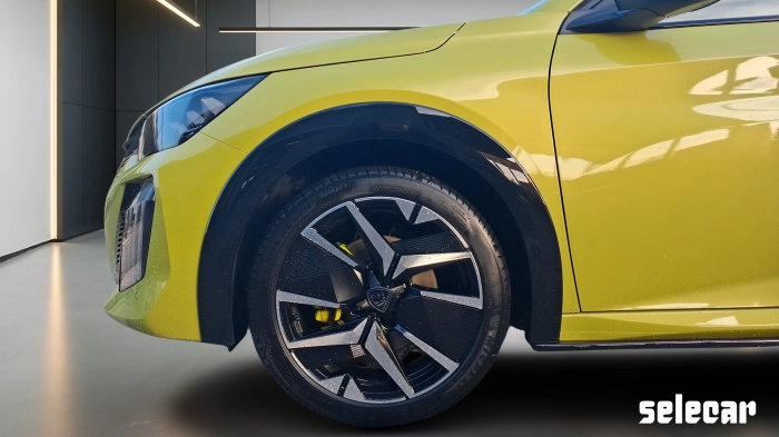 Peugeot 208  1.2 hybrid GT 110cv e-dcs 6
