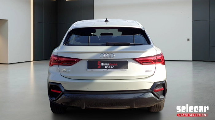 Audi Q3 Sportback  35 2.0 tdi quattro s-tronic