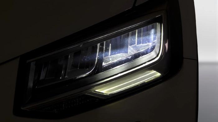 Audi Q2  30 2.0 tdi Business s-tronic