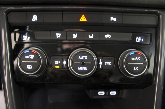 Volkswagen T-Roc  1.5 tsi Advanced