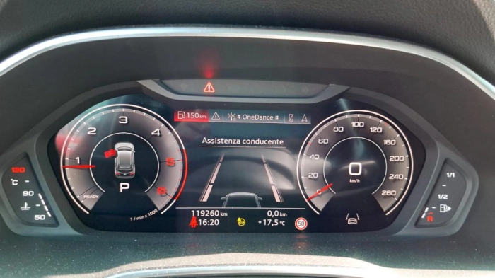 Audi Q3  35 2.0 tdi Business Advanced s-tronic