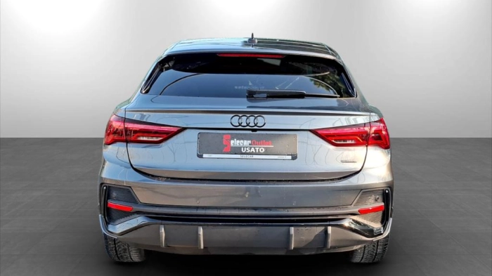 Audi Q3 Sportback  40 2.0 tfsi S line editio