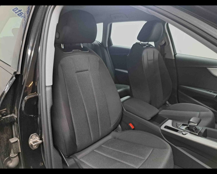 Audi A4 Avant  35 2.0 tdi mhev Business Advanced 163cv s-tronic