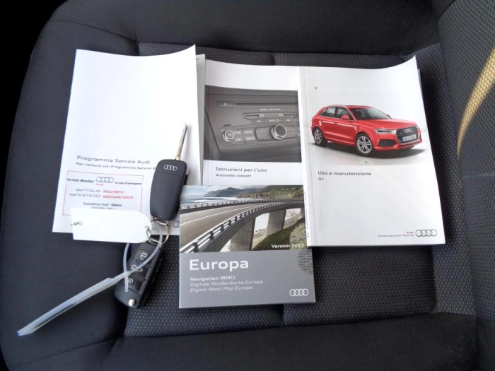 Audi Q3  2.0 tdi Business 120cv