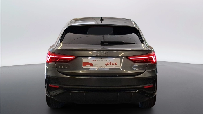 Audi Q3 Sportback  40 2.0 tdi Edition quattr