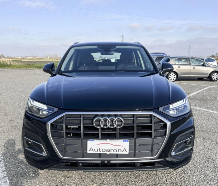 Audi Q5  40 2.0 tdi mhev 12V Business quattro s-tronic