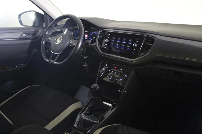 Volkswagen T-Roc  1.5 tsi Advanced