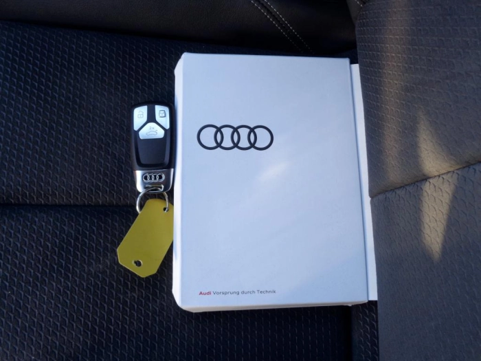 Audi Q5 Sportback  40 2.0 tdi mhev 12V S line quattro s-tronic