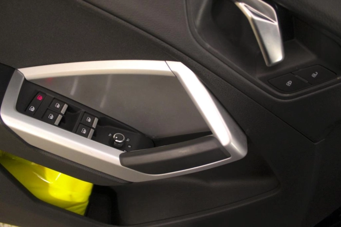 Audi Q3  35 2.0 tdi Business Advanced s-tronic