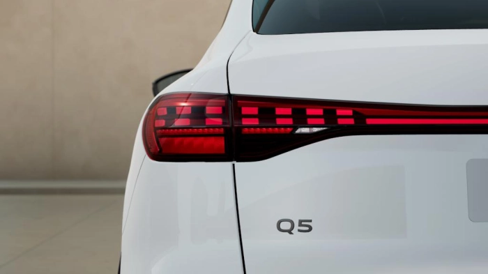 Audi Q5 Sportback   Sportback S line edition e-hybrid quattro 220 kW S tronic