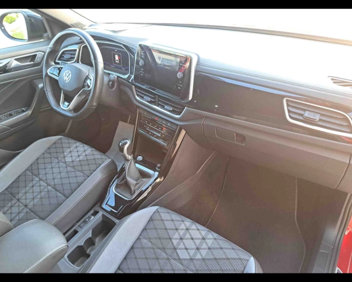 Volkswagen T-Roc  2022 -  1.0 tsi R-Line 110cv