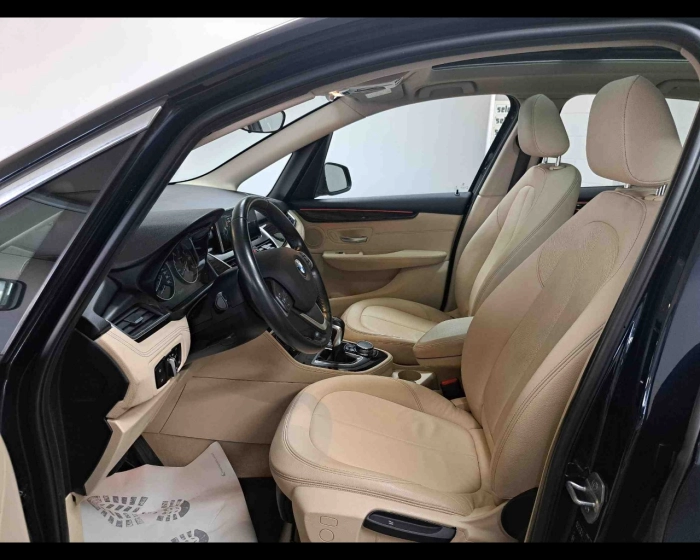BMW Serie 220d Active Tourer xdrive L