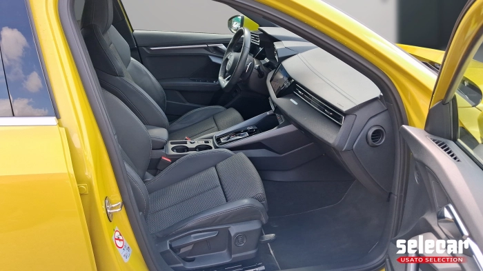 Audi A3 Allstreet  2.0 tdi Identity Contras