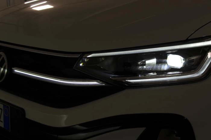 Volkswagen Taigo R-Line Plus 1.0 TSI 85 kW (115 CV) Manuale