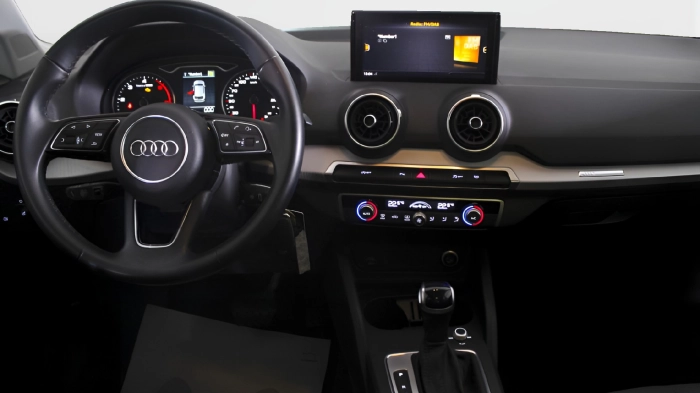 Audi Q2  30 2.0 tdi Business s-tronic