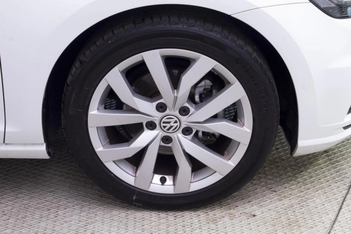 Volkswagen Golf  5p 1.6 tdi Executive 115cv dsg