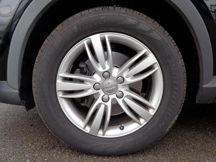 Audi Q3  2.0 tdi Business 140cv