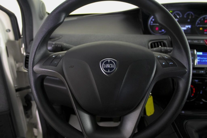 Lancia Ypsilon  1.2 Elefantino Blu ecochic Gpl 69