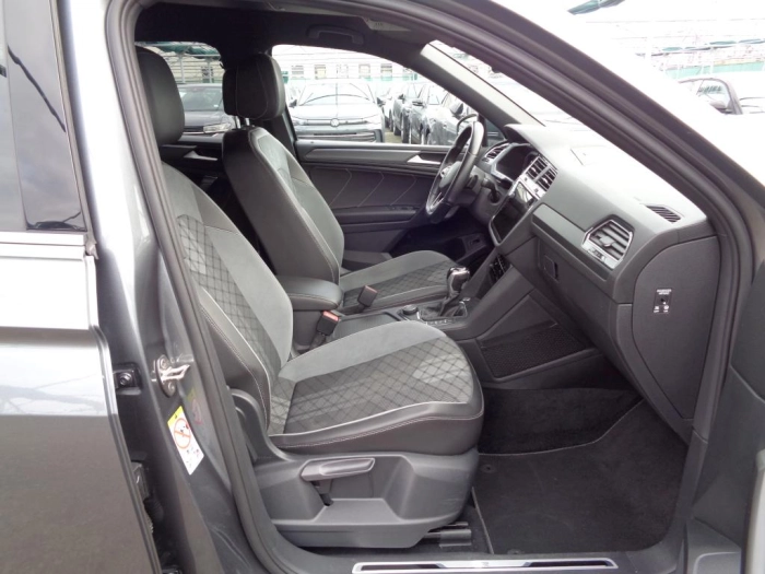 Volkswagen Tiguan  Allspace 2.0 tdi R-Line 4mo