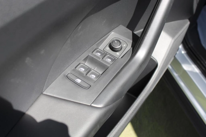 Volkswagen T-Cross Nuova Edition Plus 1.0 TSI 70 kW (95 CV) Manuale