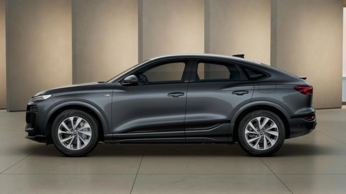 Audi Q6   Sportback S line edition e-tron performance  225,00 kW
