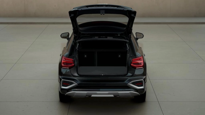 Audi Q2    Business Advanced 35 TFSI  110(150) kW(CV) S tronic