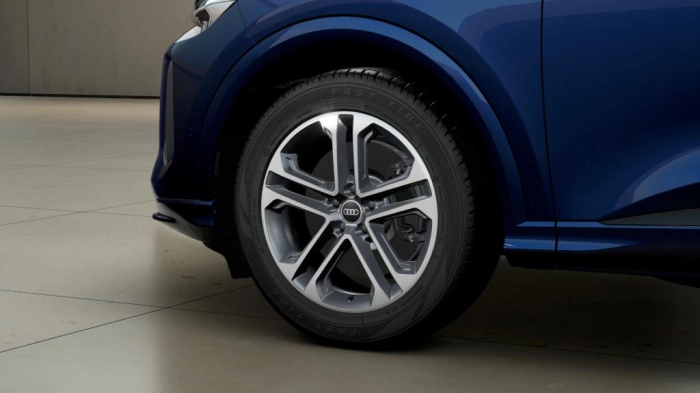 Audi Q5 Sportback   Sportback Business Advanced TDI quattro 150 kW S tronic