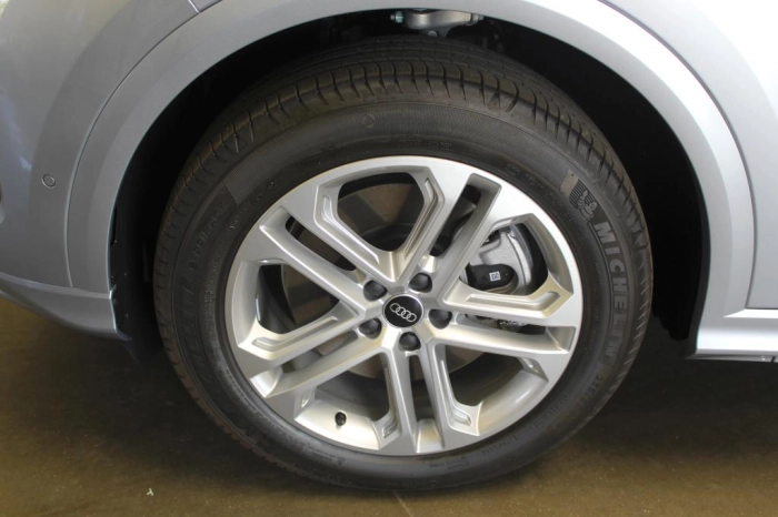 Audi Q5 Sportback   Sportback Business Advanced e-hybrid quattro 220 kW S tronic