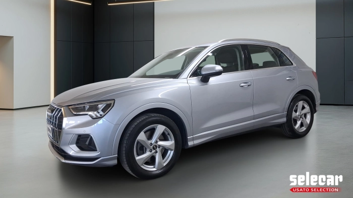 Audi Q3  40 2.0 tfsi Business Advanced quattro s-tron