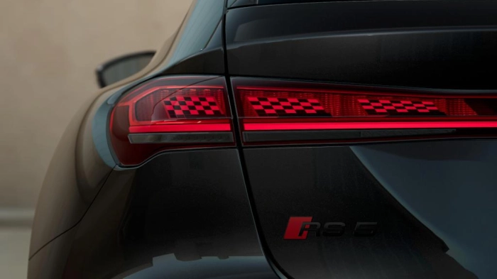 Audi A5 Avant  RS 5 Avant    470 kW tiptronic