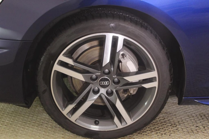 Audi A4 Avant  40 2.0 tdi mhev S line edition qu