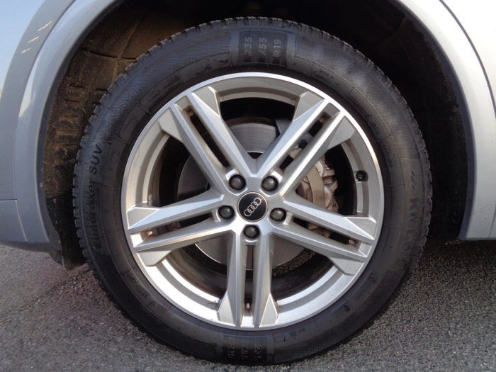 Audi Q5 Sportback  2021 -  40 2.0 tdi mhev 12V S line 