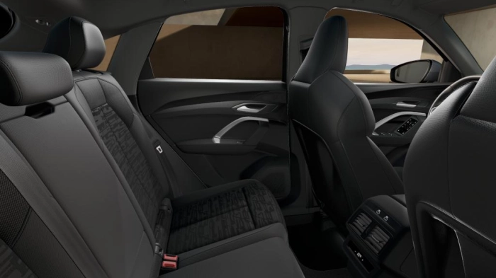 Audi Q5 Sportback   Sportback Business Advanced TDI quattro 150 kW S tronic