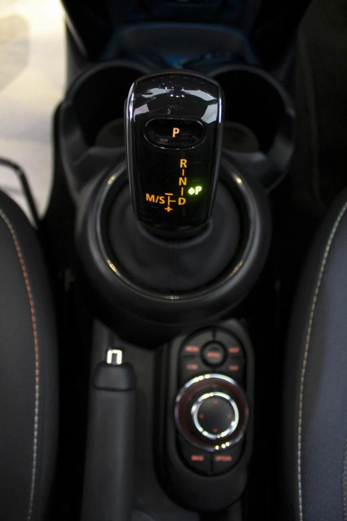 MINI IV   -  Cabrio 1.5 Cooper Resolute auto