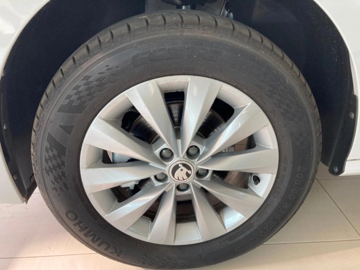 Skoda Kamiq Ambition 1.0 TSI 81 kW (110 CV) 6 marce - manuale