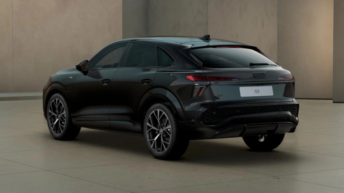Audi Q3 Sportback   S line edition e-hybrid  200 kW S tronic