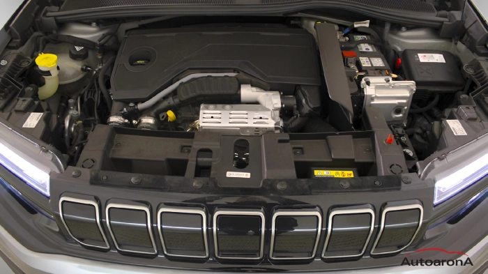 Jeep Avenger  -  1.2 turbo e-hybrid Summit fwd 100cv edct6