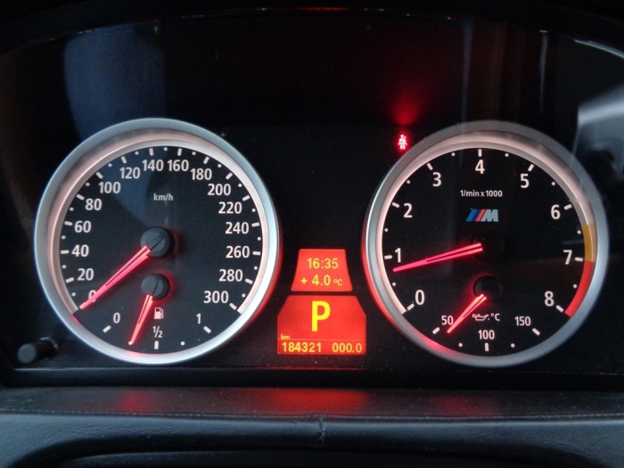 BMW X6  M 4.4 V8 auto