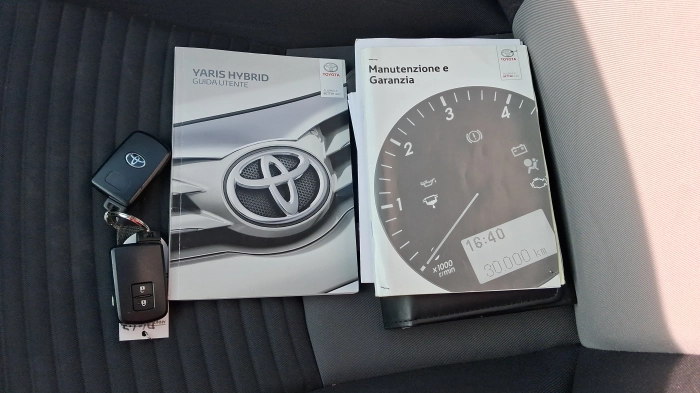 Toyota Yaris  5p 1.5h Active