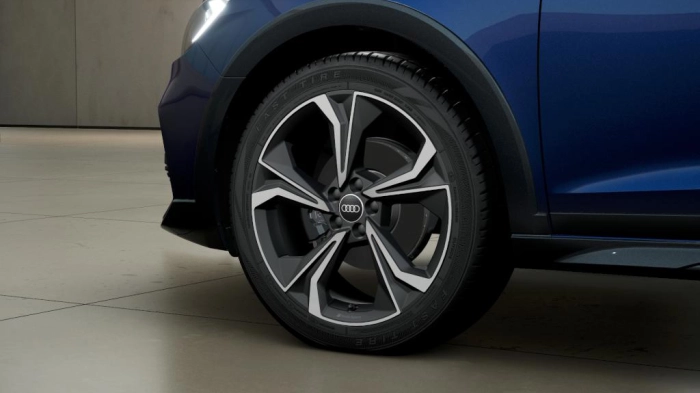 Audi A1 Allstreet   Identity Contrast 30 TFSI  85(116) kW(CV) S tronic