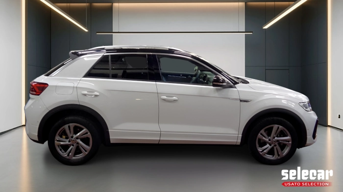 Volkswagen T-Roc  2022 -  2.0 tdi R-Line 115cv