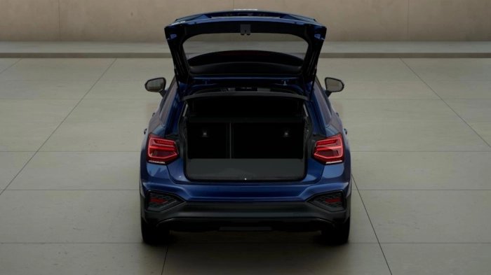 Audi Q2    Business 30 TDI  85(116) kW(CV) 6-marce