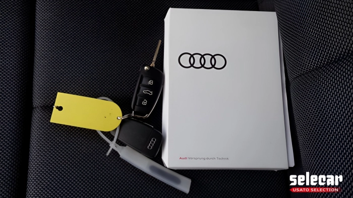 Audi Q3  35 2.0 tdi Business Advanced quattro s-troni