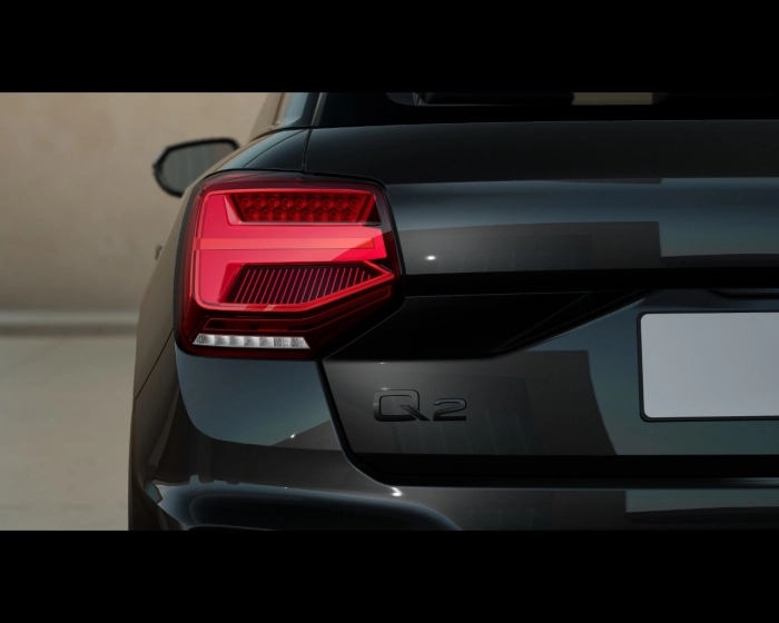 Audi Q2    Business Advanced 35 TFSI  110(150) kW(CV) S tronic