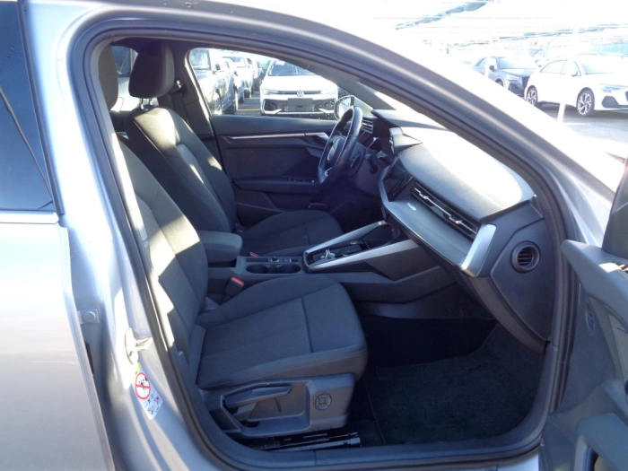 Audi A3 Sportback  35 2.0 tdi Business Adva