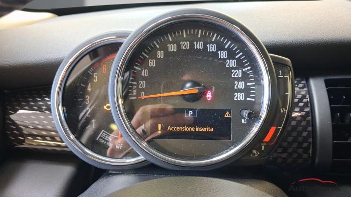MINI IV   -  5p 2.0 Cooper SD Hype auto