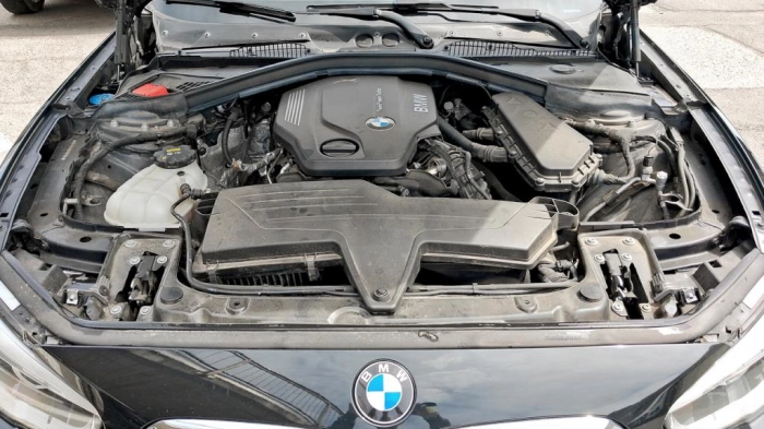 BMW Serie 118d 5p Urban auto