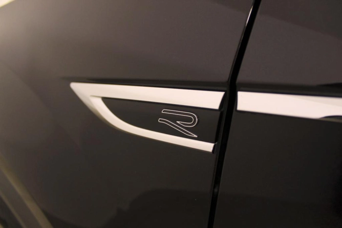 Volkswagen T-Roc  2022 -  1.5 tsi R-Line