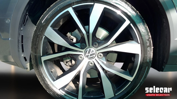 Volkswagen T-Roc  2022 -  2.0 tdi R-Line 115cv
