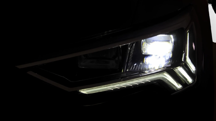 Audi Q3  35 2.0 tdi Business Advanced s-tronic